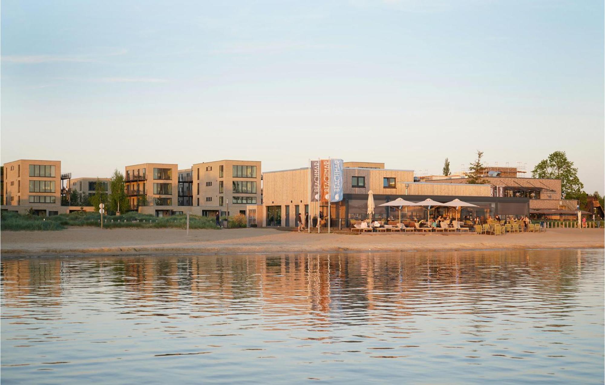 Beach Front Home In Lembruch-Duemmer See With Wifi Bagian luar foto