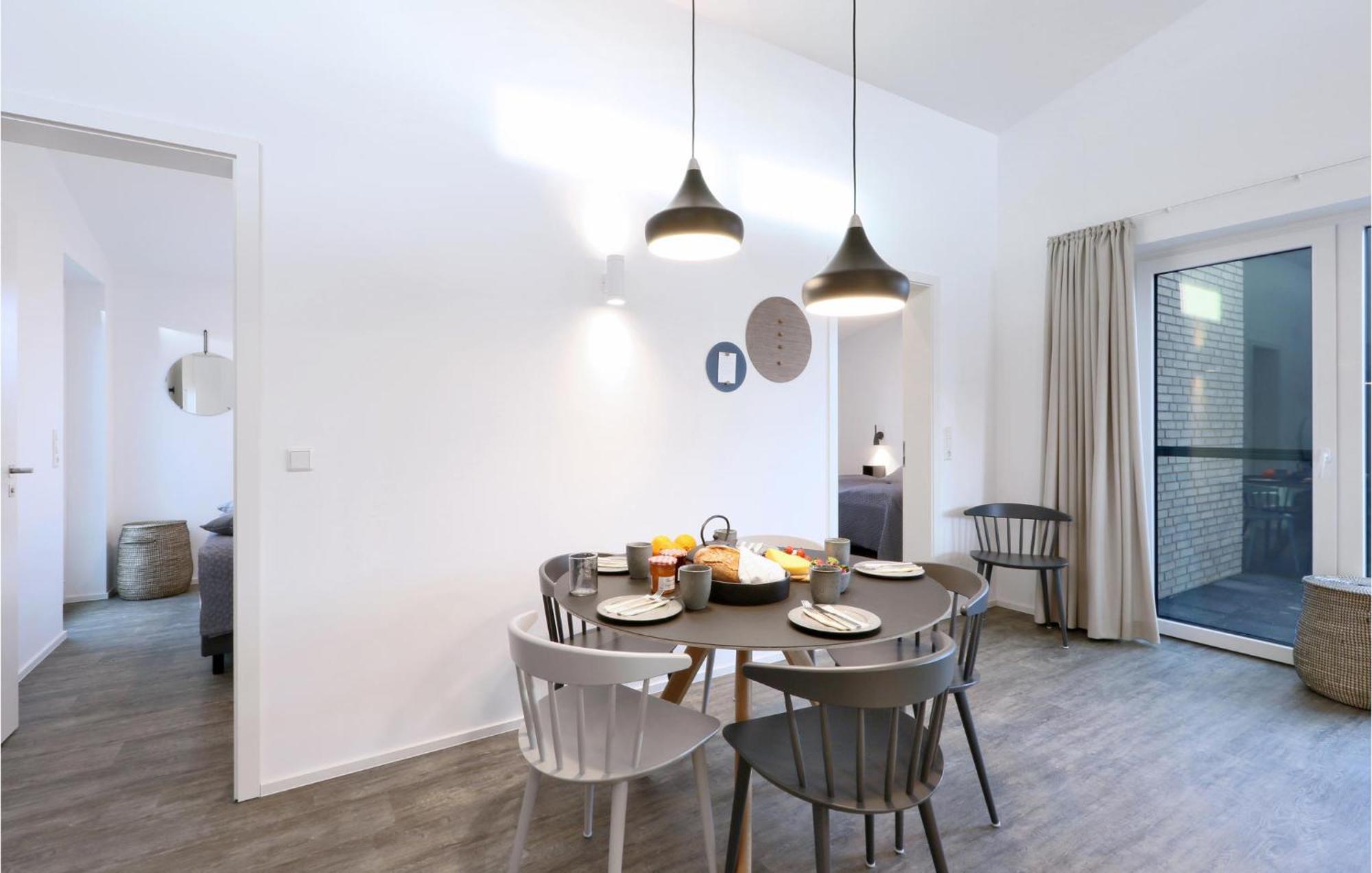 Beach Front Home In Lembruch-Duemmer See With Wifi Bagian luar foto