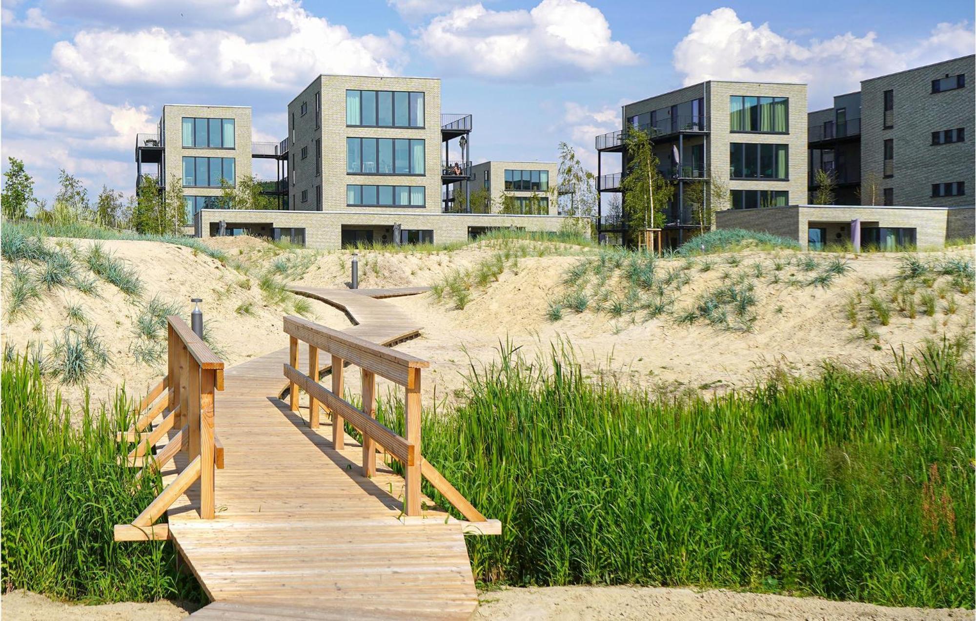 Beach Front Home In Lembruch-Duemmer See With Wifi Bagian luar foto