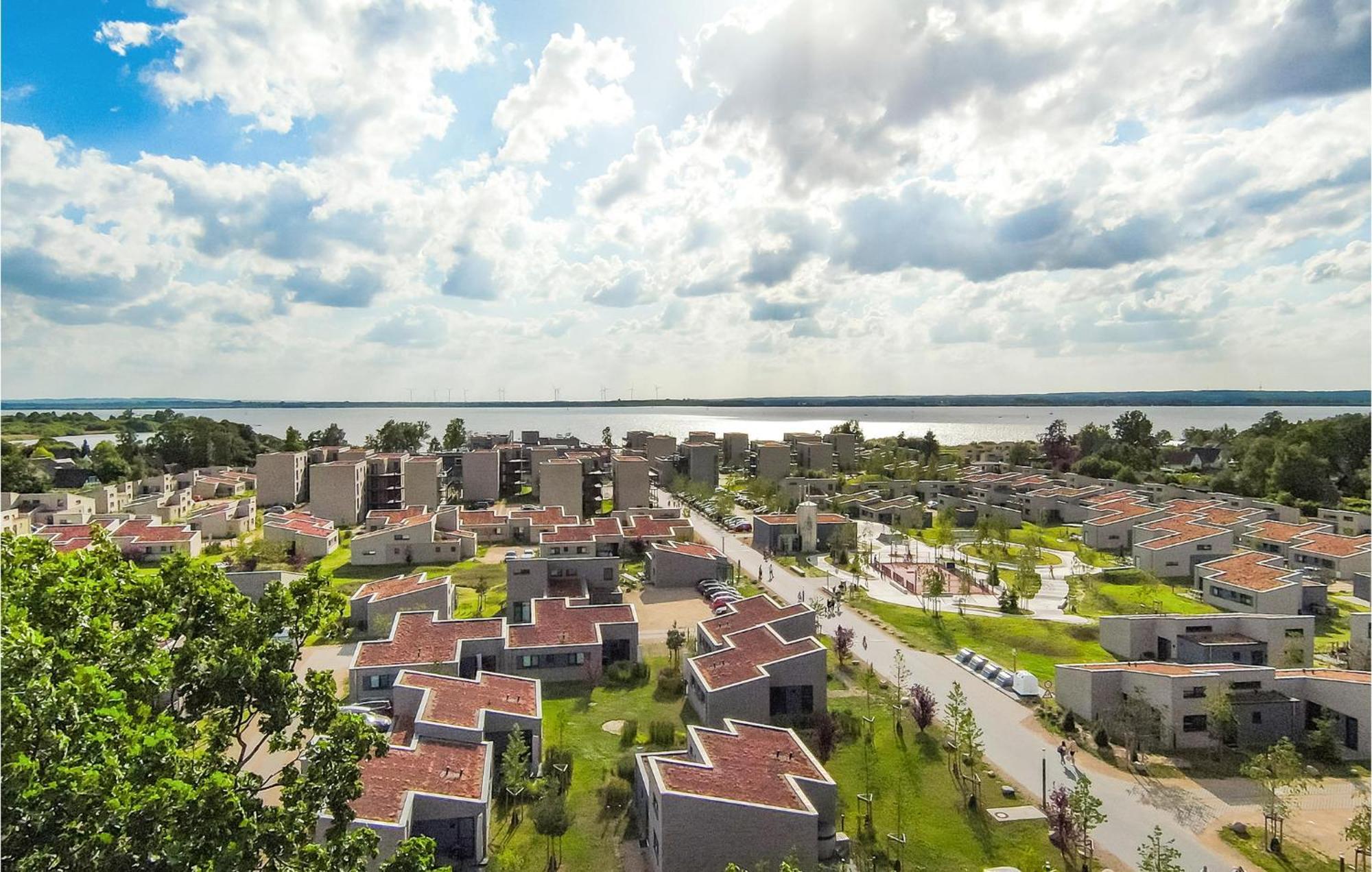 Beach Front Home In Lembruch-Duemmer See With Wifi Bagian luar foto
